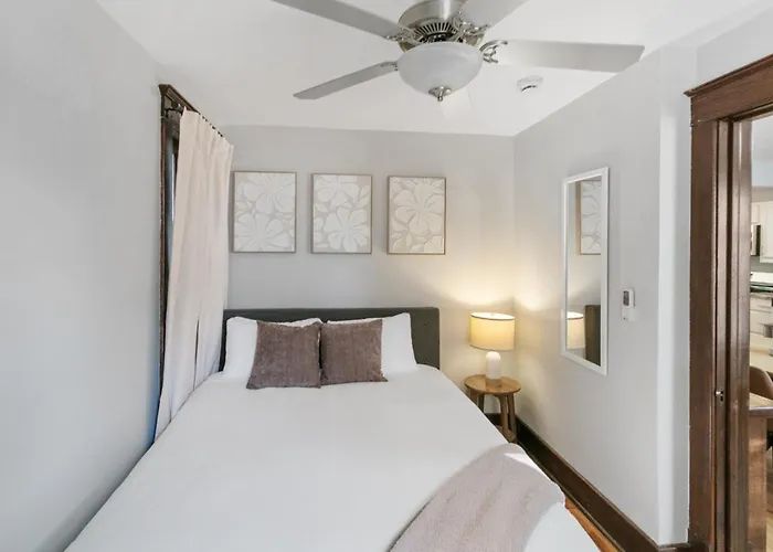 Warm 5 Bed Getaway Close To Navy Base * Libertyville